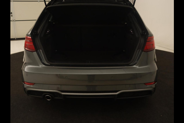 Audi A3 30 TFSI Advance Sport | Stoelverwarming | Virtual Cockpit | Carplay | Half leder | Navigatie | Full LED | Parkeerhulp | Bluetooth | Climate control | Cruise control