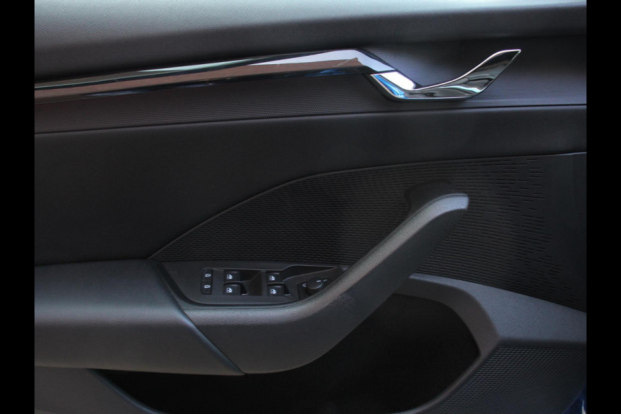 Škoda Octavia 1.0 TSI E-tec DSG Sport Business | Navigatie | Apple Carplay/Android Auto | Adaptive Cruise Control | Parkeersensoren | Blind Spot Assist | Climate Control | Lichtmetalen velgen | Getinte ramen