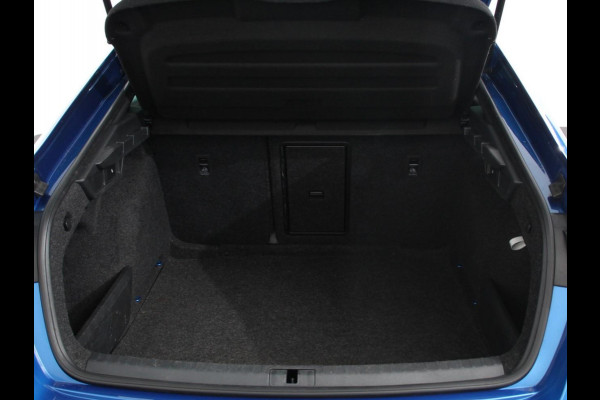 Škoda Octavia 1.0 TSI E-tec DSG Sport Business | Navigatie | Apple Carplay/Android Auto | Adaptive Cruise Control | Parkeersensoren | Blind Spot Assist | Climate Control | Lichtmetalen velgen | Getinte ramen