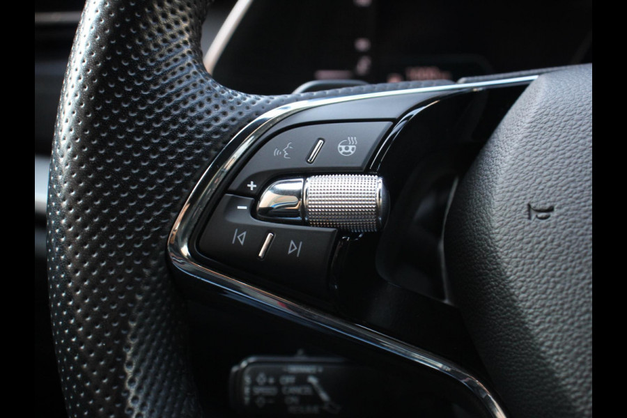 Škoda Octavia 1.0 TSI E-tec DSG Sport Business | Navigatie | Apple Carplay/Android Auto | Adaptive Cruise Control | Parkeersensoren | Blind Spot Assist | Climate Control | Lichtmetalen velgen | Getinte ramen