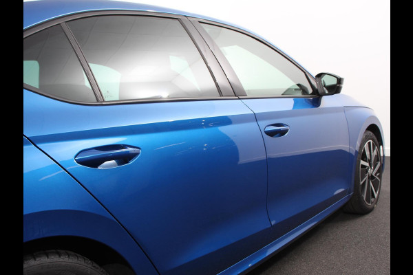 Škoda Octavia 1.0 TSI E-tec DSG Sport Business | Navigatie | Apple Carplay/Android Auto | Adaptive Cruise Control | Parkeersensoren | Blind Spot Assist | Climate Control | Lichtmetalen velgen | Getinte ramen