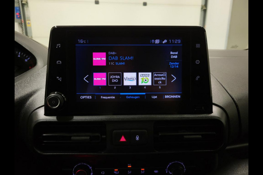 Peugeot Partner 1.5BlueHDI 100pk Trekhaak Imperiaal Euro 6! Peugeot Partner 1.5BlueHDI 100pk Trekhaak Imperiaal Euro 6!