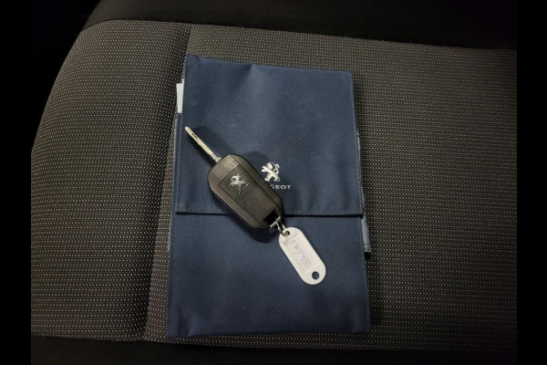 Peugeot Partner 1.5BlueHDI 100pk Trekhaak Imperiaal Euro 6! Peugeot Partner 1.5BlueHDI 100pk Trekhaak Imperiaal Euro 6!