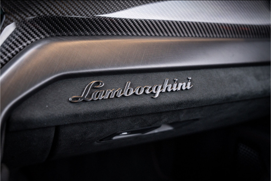 Lamborghini Urus 4.0 V8 Performante - Panorama | Full Carbon | Akrapovic | B&O Advanced | Massage