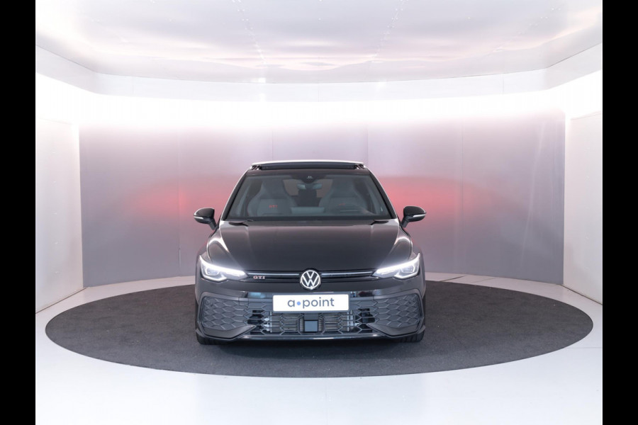 Volkswagen Golf 2.0 TSI GTI 265PK DSG | Verlengde garantie | Panorama dak | Head up Display | Blackstyle | 19"LM velgen |