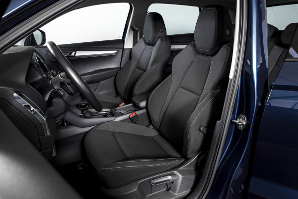 Škoda Karoq 1.5 TSI ACT 150 PK Business Edition - Automaat | Dig. Cockpit | Cruise | Stoel-+Stuurverw. | PDC | Camera | App. Connect | ECC | LED | LM 17" | 1944