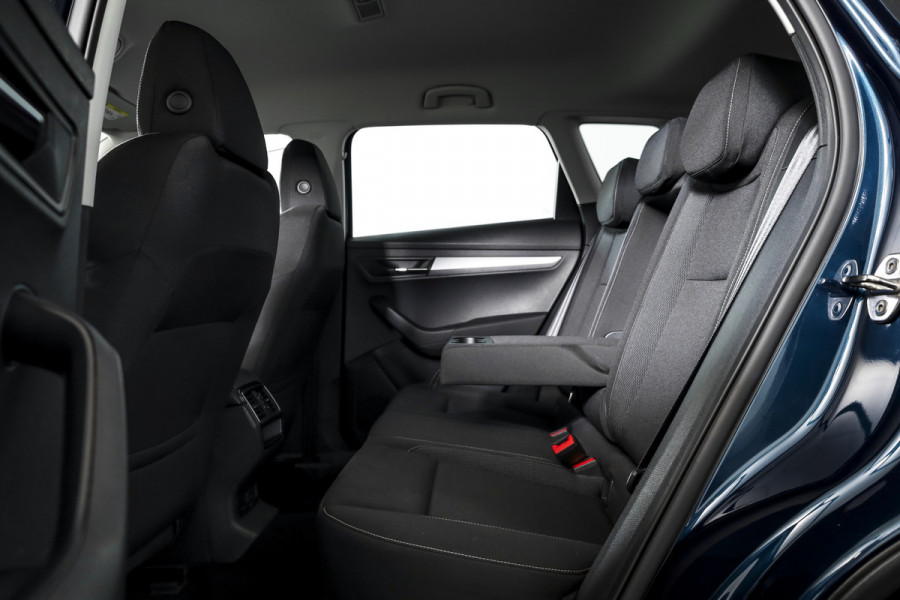 Škoda Karoq 1.5 TSI ACT 150 PK Business Edition - Automaat | Dig. Cockpit | Cruise | Stoel-+Stuurverw. | PDC | Camera | App. Connect | ECC | LED | LM 17" | 1944