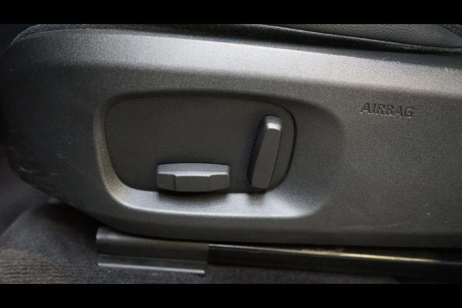 Land Rover Range Rover Evoque 2.0 Si4 SE 4WD AUTOMAAT-BLACK EDITION-CLIMA-CAMERA-DAB-LED-LEDER-NAVI-PANORAMA-WINTERPAKKET