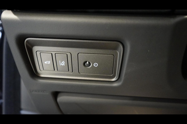 Land Rover Range Rover Evoque 2.0 Si4 SE 4WD AUTOMAAT-BLACK EDITION-CLIMA-CAMERA-DAB-LED-LEDER-NAVI-PANORAMA-WINTERPAKKET