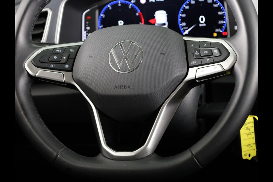 Volkswagen T-Roc 1.5 TSI Style 150 PK DSG | Trekhaak afneembaar | Navigatie | Stoel verwarming en massage | Alcantara |