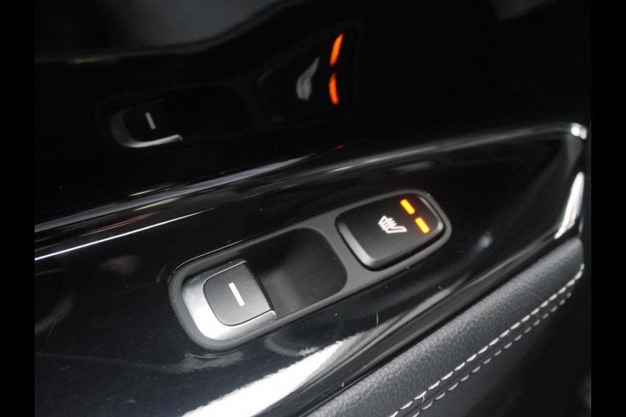 Kia e-Niro ExecutiveLine 64 kWh | 3Fase | Schuif/kantel dak | Stoel verwarming / ventilatie |