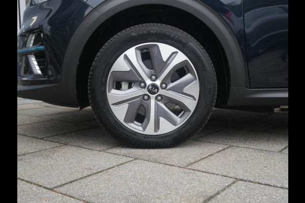 Kia e-Niro ExecutiveLine 64 kWh | 3Fase | Schuif/kantel dak | Stoel verwarming / ventilatie |