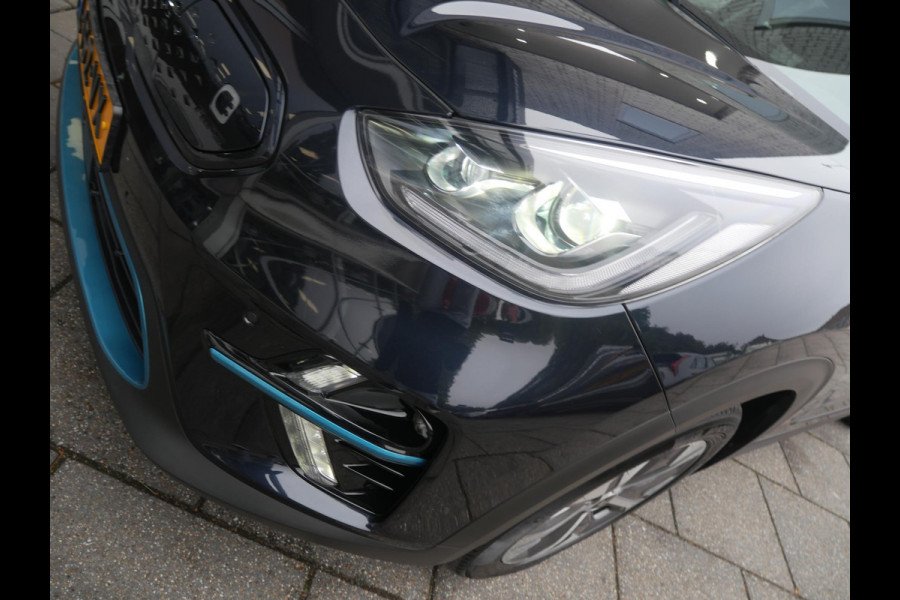 Kia e-Niro ExecutiveLine 64 kWh | 3Fase | Schuif/kantel dak | Stoel verwarming / ventilatie |