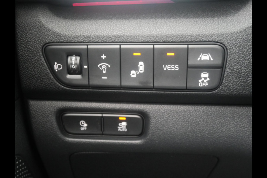 Kia e-Niro ExecutiveLine 64 kWh | 3Fase | Schuif/kantel dak | Stoel verwarming / ventilatie |