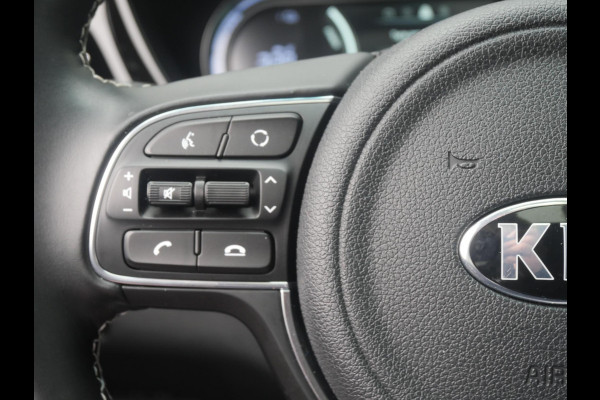 Kia e-Niro ExecutiveLine 64 kWh | 3Fase | Schuif/kantel dak | Stoel verwarming / ventilatie |