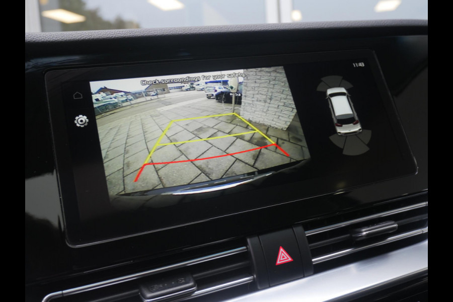 Kia e-Niro ExecutiveLine 64 kWh | 3Fase | Schuif/kantel dak | Stoel verwarming / ventilatie |