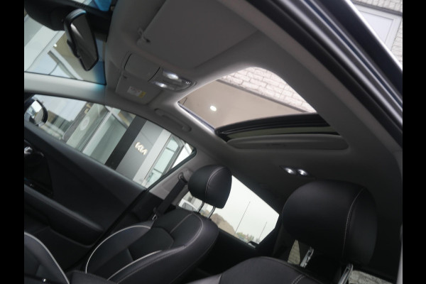 Kia e-Niro ExecutiveLine 64 kWh | 3Fase | Schuif/kantel dak | Stoel verwarming / ventilatie |