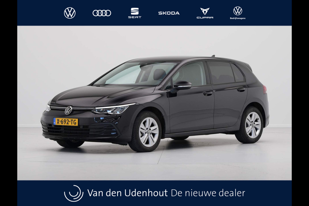 Volkswagen Golf 1.0 TSI Life Business Navigatie Memory Massagestoel Parkeersensonren 24 Volkswagen Golf 1.0 TSI Life Business Navigatie Memory Massagestoel Parkeersensonren 24