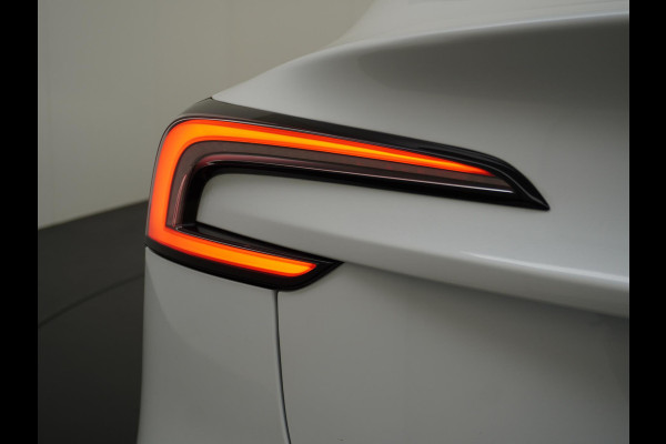 Tesla Model 3 Long Range AWD 78 kWh 1e Eigenaar | Origineel NL | BTW-Verrekenbaar | Fabrieksgarantie t/m 2027|