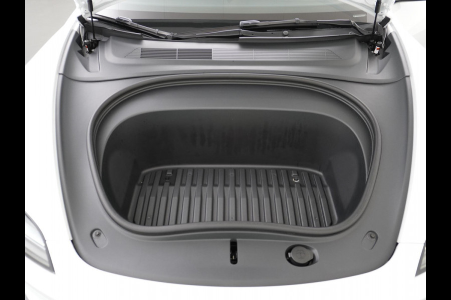 Tesla Model 3 Long Range AWD 78 kWh 1e Eigenaar | Origineel NL | BTW-Verrekenbaar | Fabrieksgarantie t/m 2027|