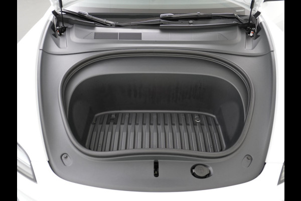 Tesla Model 3 Long Range AWD 78 kWh 1e Eigenaar | Origineel NL | BTW-Verrekenbaar | Fabrieksgarantie t/m 2027|