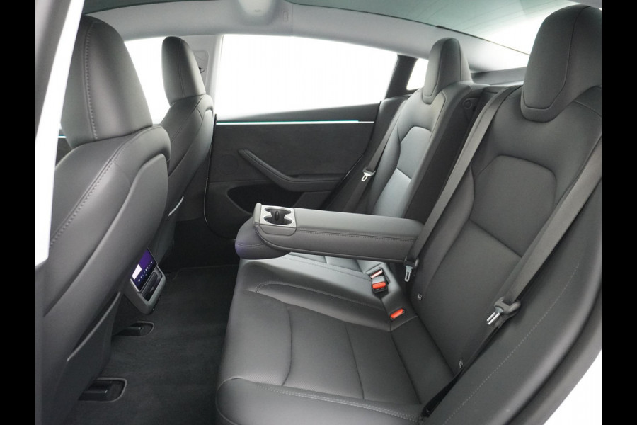 Tesla Model 3 Long Range AWD 78 kWh 1e Eigenaar | Origineel NL | BTW-Verrekenbaar | Fabrieksgarantie t/m 2027|