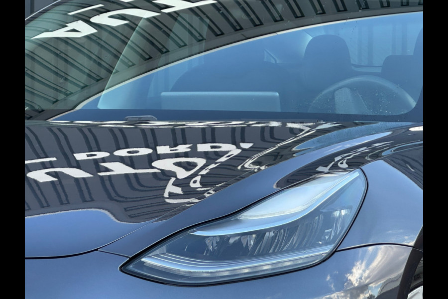 Tesla Model 3 Standard RWD Plus 60 kWh