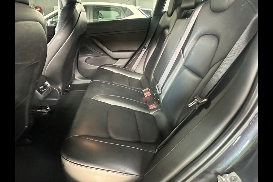Tesla Model 3 Standard RWD Plus 60 kWh