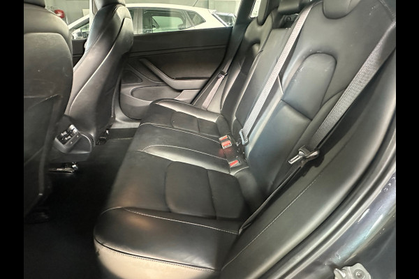 Tesla Model 3 Standard RWD Plus 60 kWh