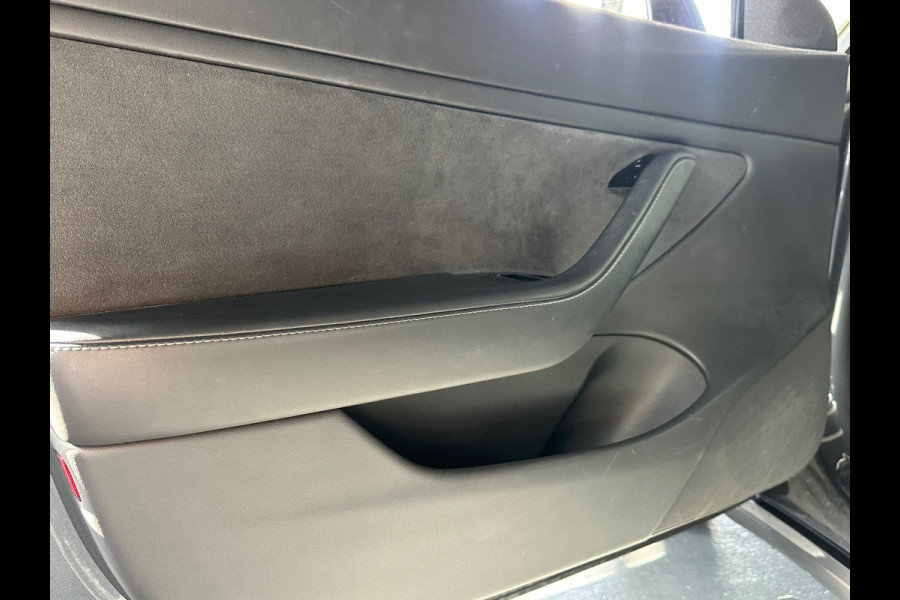 Tesla Model 3 Standard RWD Plus 60 kWh