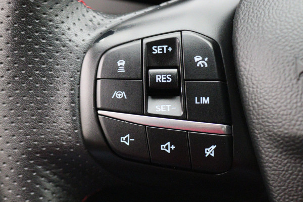 Ford Kuga 2.5 PHEV ST-Line Virtual Cockpit, ACC, Head-Up, B&O, Camera, Apple Carplay, Carbon, 18''