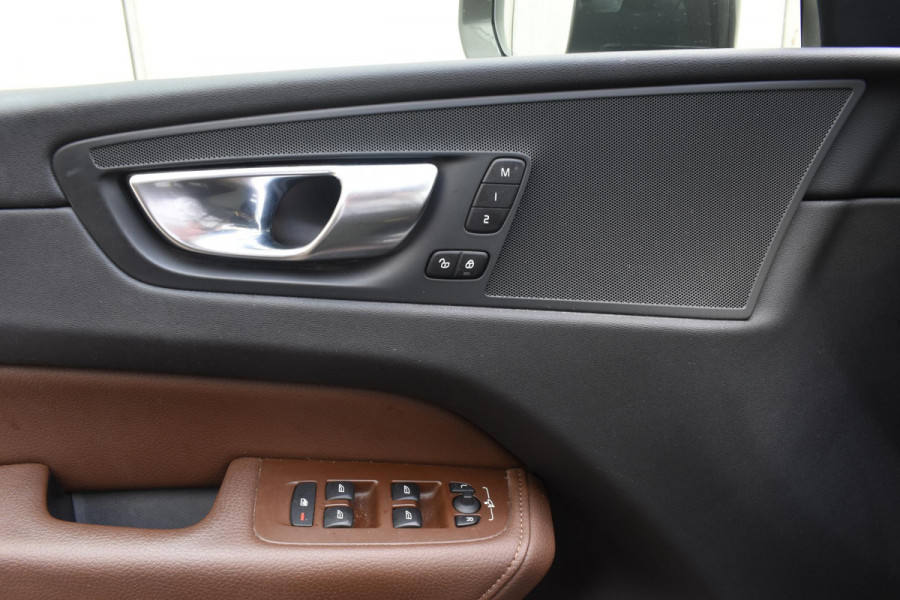 Volvo XC60 B5 264PK Automaat Inscription / Navigatie / 360 Camera / Adaptieve Cruise Control / Leder / LM Velgen / Trekhaak /