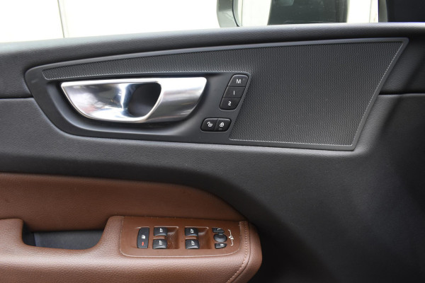 Volvo XC60 B5 264PK Automaat Inscription / Navigatie / 360 Camera / Adaptieve Cruise Control / Leder / LM Velgen / Trekhaak /