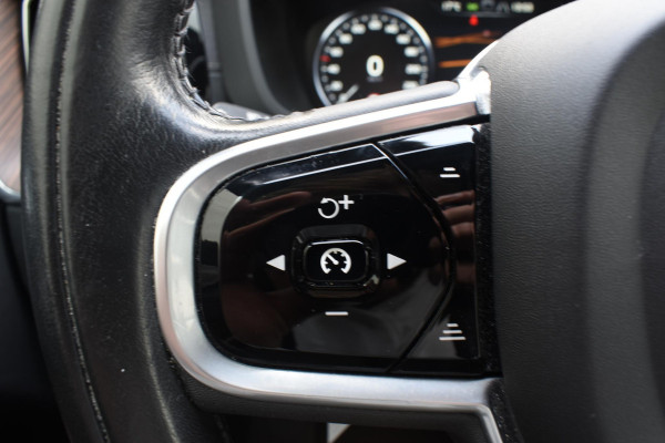Volvo XC60 B5 264PK Automaat Inscription / Navigatie / 360 Camera / Adaptieve Cruise Control / Leder / LM Velgen / Trekhaak /