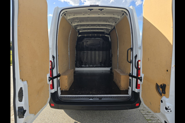 Renault Master T35 2.3 dCi 135 L2 H2 - 135 Pk - Euro 6 - Airco - Cruise Control