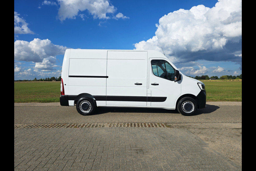 Renault Master T35 2.3 dCi 135 L2 H2 - 135 Pk - Euro 6 - Airco - Cruise Control