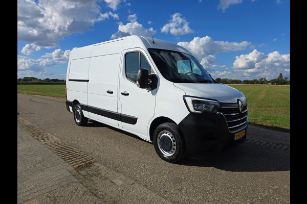 Renault Master T35 2.3 dCi 135 L2 H2 - 135 Pk - Euro 6 - Airco - Cruise Control