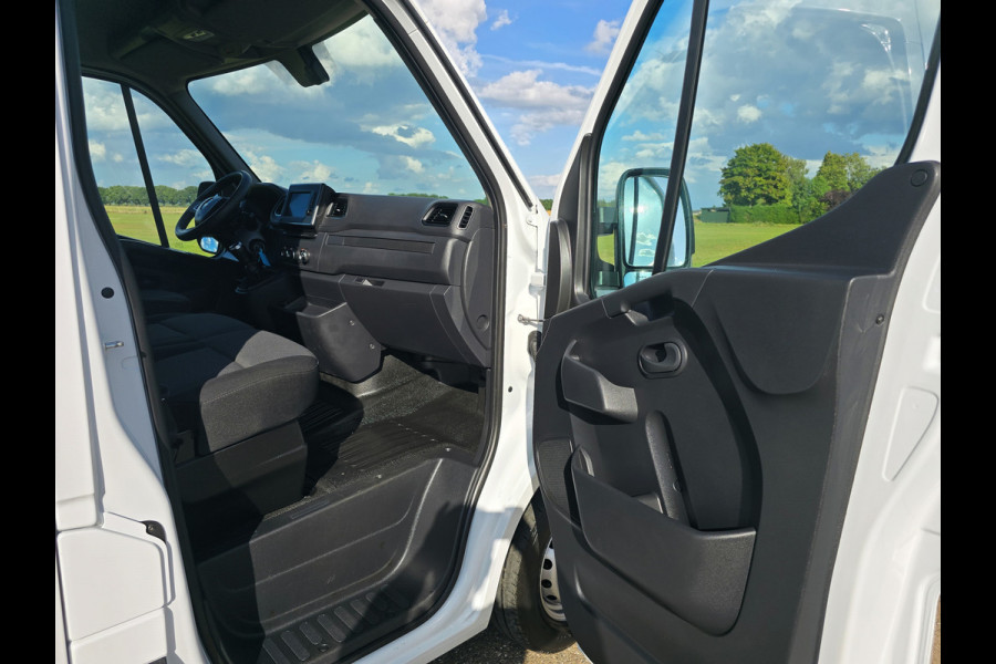 Renault Master T35 2.3 dCi 135 L2 H2 - 135 Pk - Euro 6 - Airco - Cruise Control