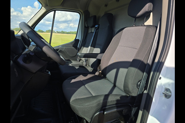 Renault Master T35 2.3 dCi 135 L2 H2 - 135 Pk - Euro 6 - Airco - Cruise Control