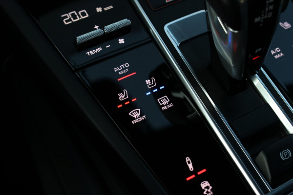 Porsche Cayenne Coupé 3.0 E-Hybrid *Pano*Sport Design*360 Camera*Soft-Close*Bose*