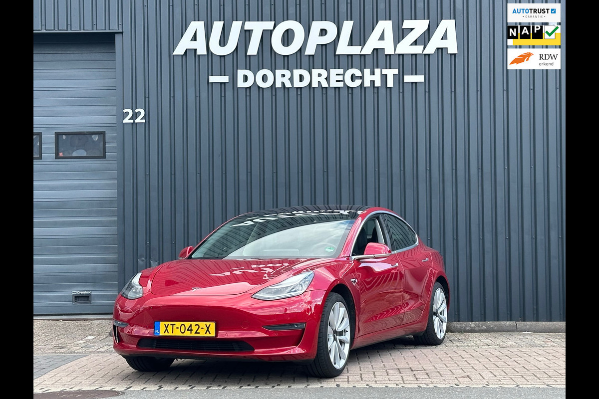 Tesla Model 3 Long Range AWD 75 kWh SOH 89€ Tesla Model 3 Long Range AWD 75 kWh SOH 89€