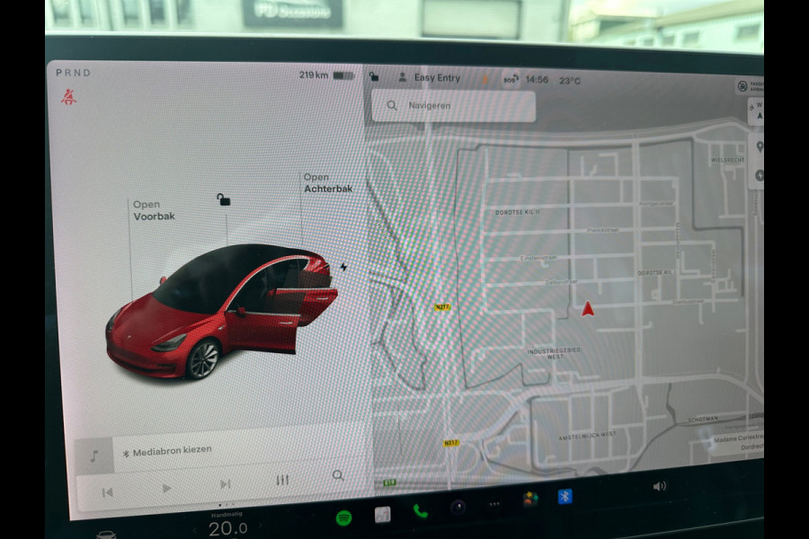 Tesla Model 3 Long Range AWD 75 kWh SOH 89€