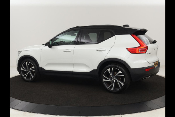 Volvo XC40 2.0 T5 R Design Luxury Line | Panoramadak | Adaptive cruise | 360 Camera | Stoel & stuurverwarming | 20'' | Carplay | Harman/Kardon | Navigatie | Leder/Alcanatara | Full LED | Memory