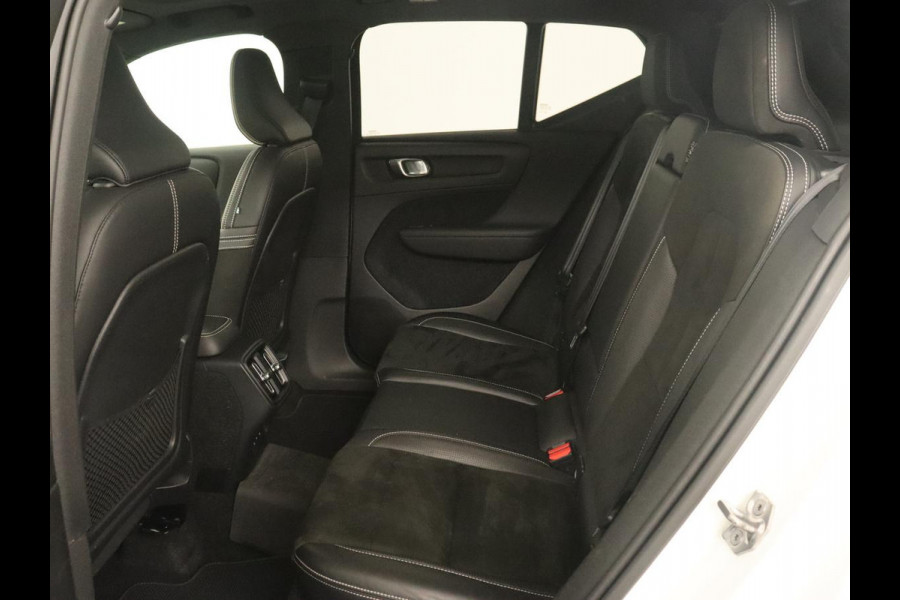Volvo XC40 2.0 T5 R Design Luxury Line | Panoramadak | Adaptive cruise | 360 Camera | Stoel & stuurverwarming | 20'' | Carplay | Harman/Kardon | Navigatie | Leder/Alcanatara | Full LED | Memory
