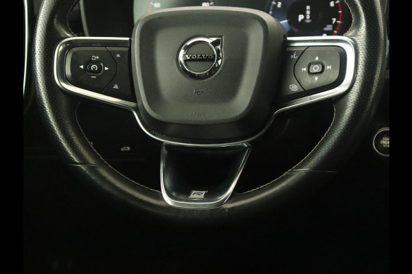 Volvo XC40 2.0 T5 R Design Luxury Line | Panoramadak | Adaptive cruise | 360 Camera | Stoel & stuurverwarming | 20'' | Carplay | Harman/Kardon | Navigatie | Leder/Alcanatara | Full LED | Memory