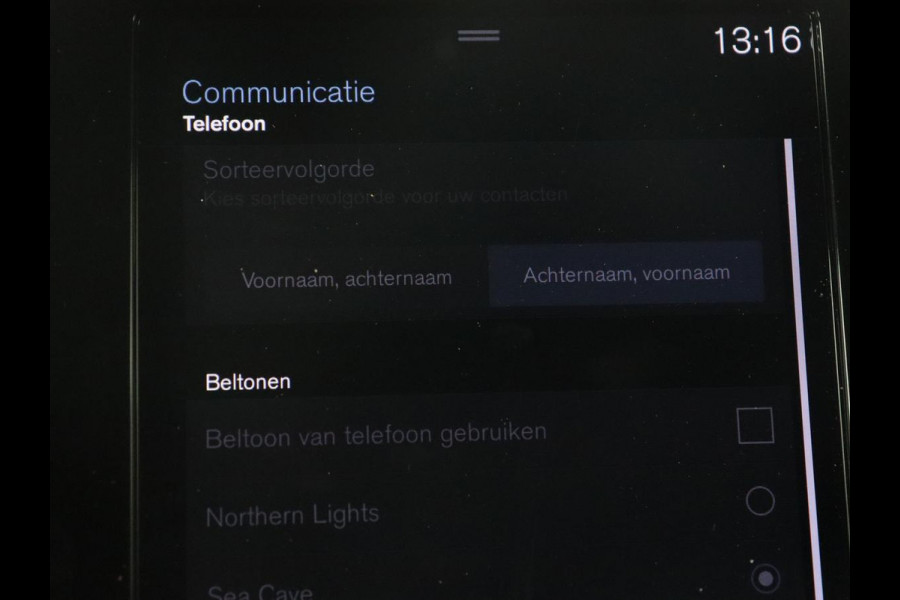 Volvo XC40 2.0 T5 R Design Luxury Line | Panoramadak | Adaptive cruise | 360 Camera | Stoel & stuurverwarming | 20'' | Carplay | Harman/Kardon | Navigatie | Leder/Alcanatara | Full LED | Memory