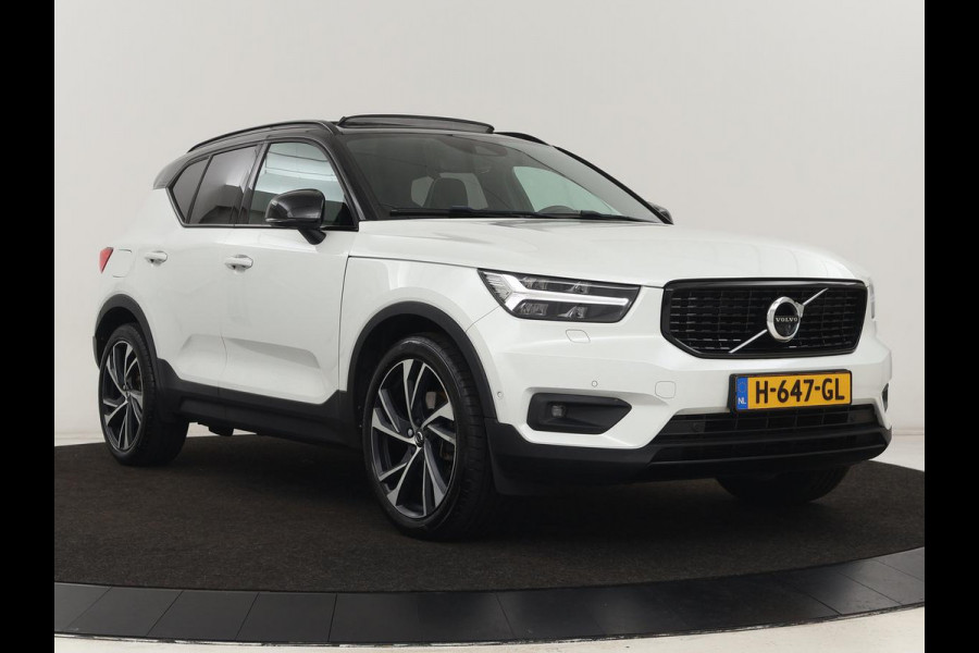 Volvo XC40 2.0 T5 R Design Luxury Line | Panoramadak | Adaptive cruise | 360 Camera | Stoel & stuurverwarming | 20'' | Carplay | Harman/Kardon | Navigatie | Leder/Alcanatara | Full LED | Memory