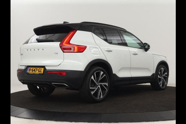Volvo XC40 2.0 T5 R Design Luxury Line | Panoramadak | Adaptive cruise | 360 Camera | Stoel & stuurverwarming | 20'' | Carplay | Harman/Kardon | Navigatie | Leder/Alcanatara | Full LED | Memory