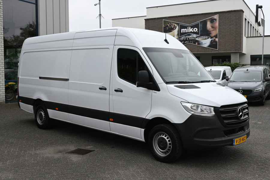Mercedes-Benz Sprinter 317 CDI L3H2 RWD 3500 kg Trekhaak, Geveerde stoel, MBUX met camera