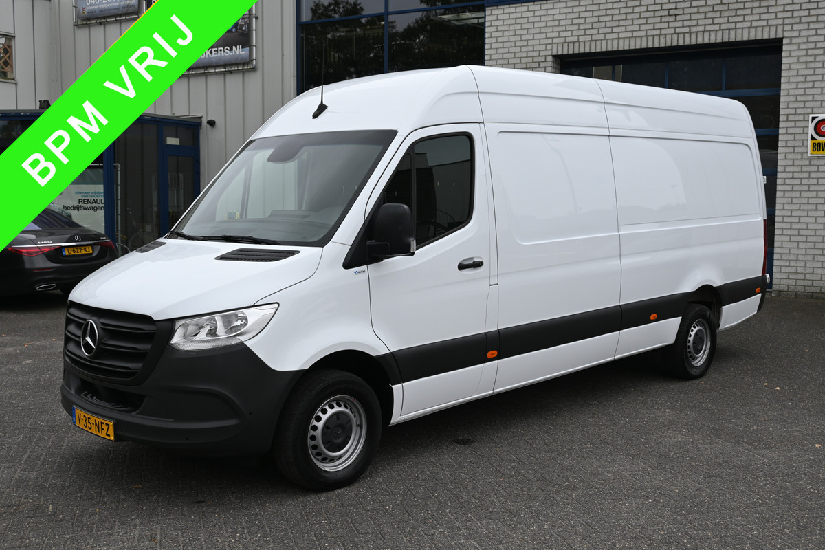 Mercedes-Benz Sprinter 317 CDI L3H2 RWD 3500 kg Trekhaak, Geveerde stoel, MBUX met camera Mercedes-Benz Sprinter 317 CDI L3H2 RWD 3500 kg Trekhaak, Geveerde stoel, MBUX met camera